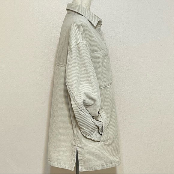 H&M DIVIDED corduroy oversized shirt jacket size medium - Picture 5 of 12